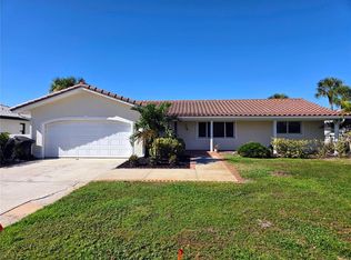 2053 Michigan Ave NE, Saint Petersburg, FL 33703