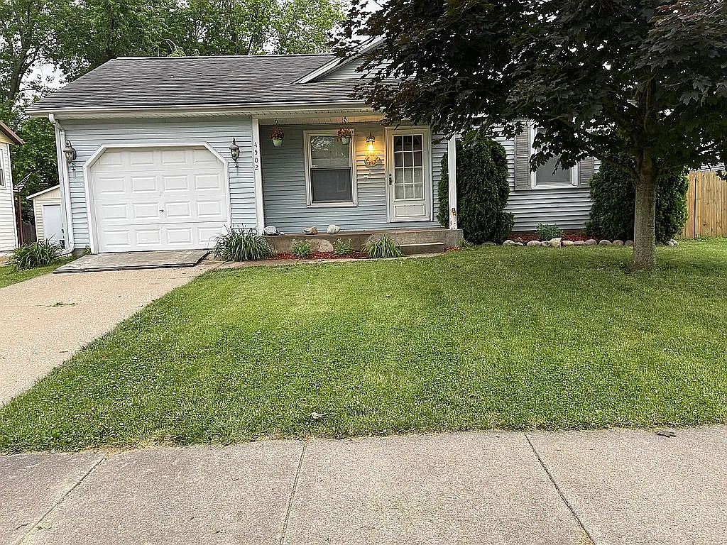 4502 W Andover Dr photo 1