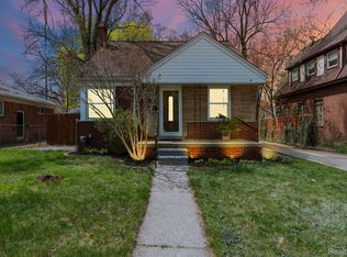24651 Ridgedale St, Oak Park, MI 48237