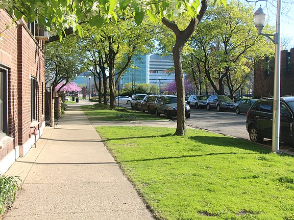 Ingleside Ave. - view of UC 