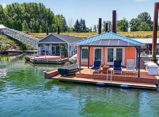 531 N Bridgeton Rd SLIP 2, Portland, OR 97217