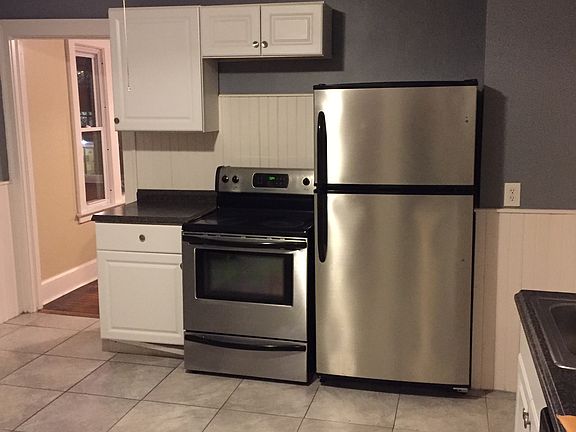 4th image of 38-40 Oakwood Ave #2