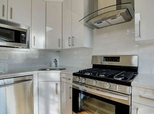 152 Sussex St, Jersey City, NJ 07302