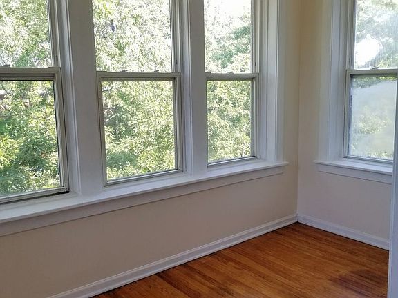 5th image of 2220 N Saint Louis Ave APT 3