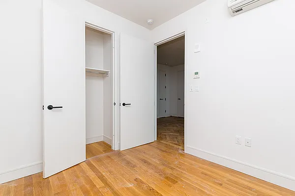 Rented by Nooklyn NYC LLC | media 93