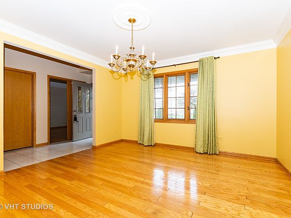 5th image of 17312 Valley View Dr