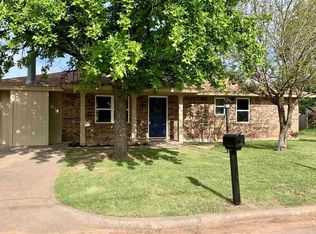 1037 Crescent Ln, Wichita Falls, TX 76306
