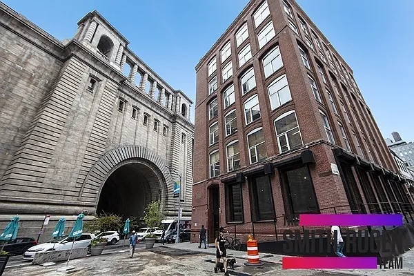 Rented by R New York | media 51