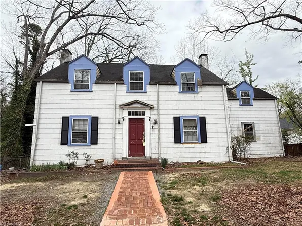 2317 Pinecroft Rd, Greensboro, NC 27407