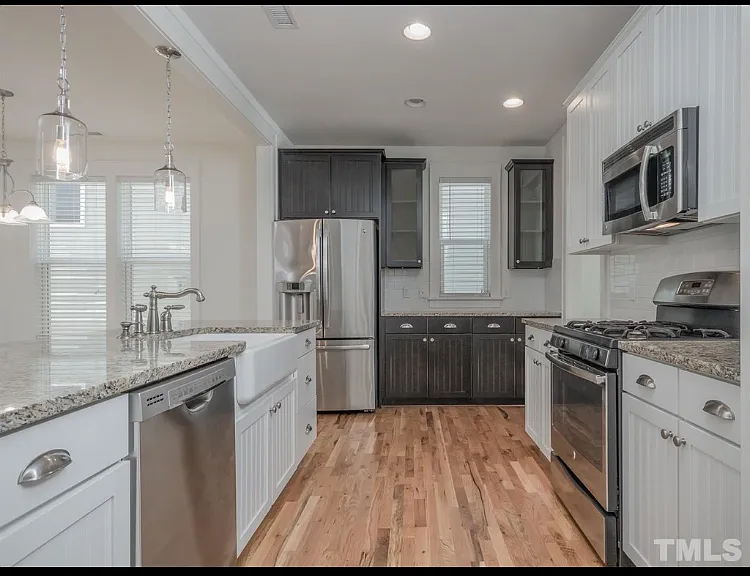 557 Serenity Hill Cir — Photo 11