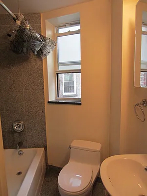 Rented by Majesty Management | media 40