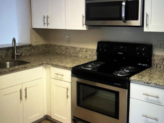 2nd image of 400 Turnbridge Clos #400