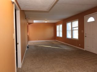 411 5th St, Greenwood, NE 68366