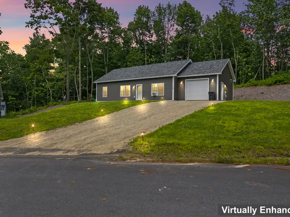 15 Fawn Lane, Lewiston, ME 04240