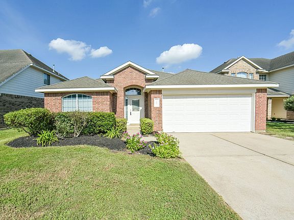 2nd image of 3863 Silverhawk Dr N