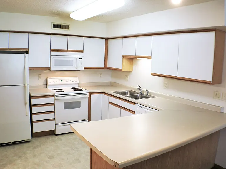 2857 Coral Ct #103 — Photo 7