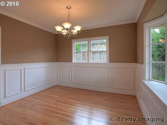 dining rm.