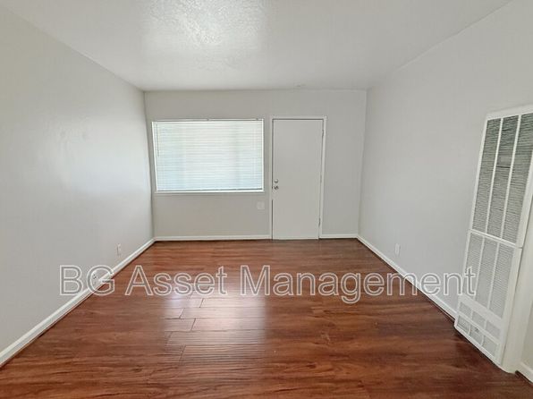 945 S 45th St APT A