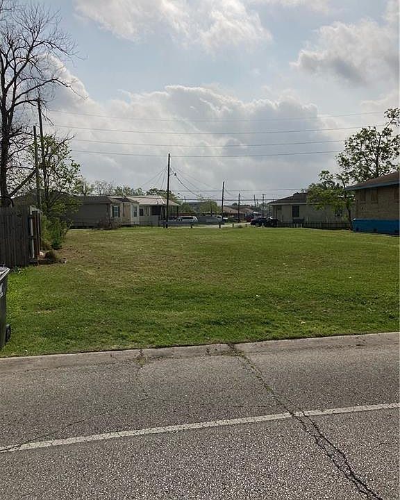 1st image of Jean Lafitte Pkwy