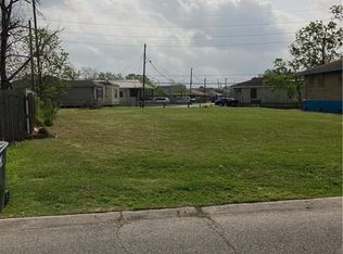 Jean Lafitte Pkwy, Chalmette, LA 70043
