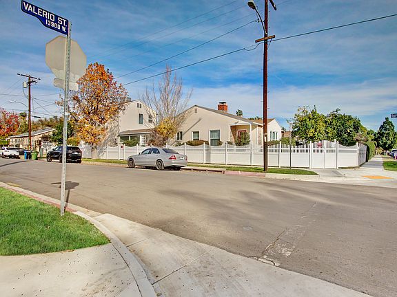 3rd image of 13857 Valerio St