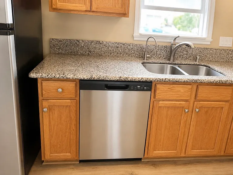 354 W Prospect St — Photo 4