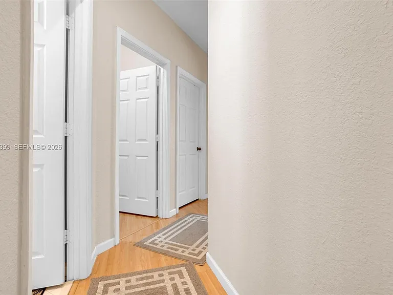 899 Phoenix Way — Photo 16