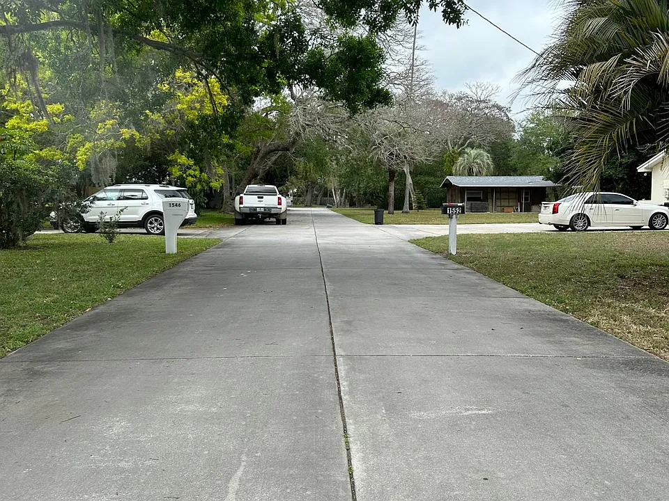 1546 Belleair Rd