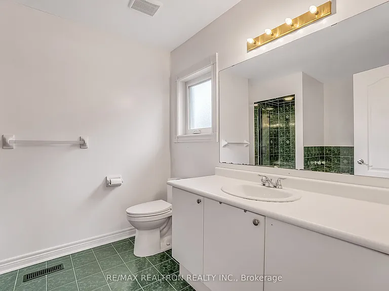 351 Brookside Rd — Photo 31