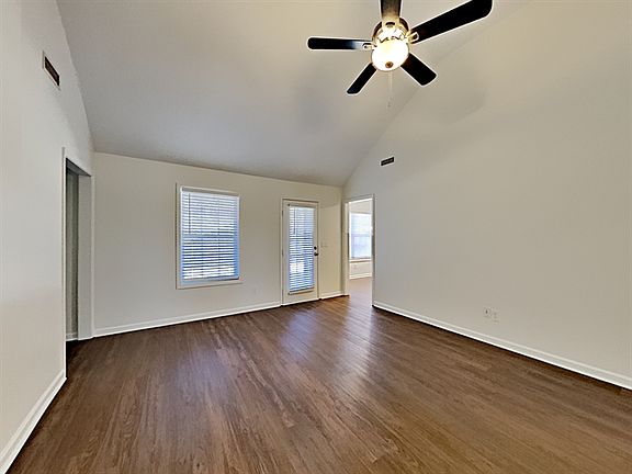 3rd image of 6027 Nautical St