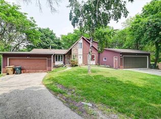 121/123 Georgiana Cir, Madison, WI 53716