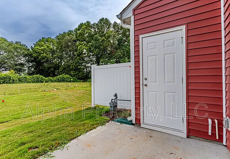 124 Keel Ln — Photo 22