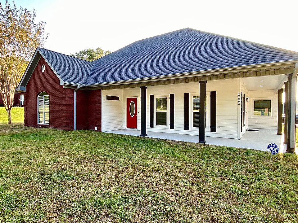 1st image of 2205 Elvis Presley Dr