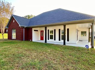 2205 Elvis Presley Dr, Tupelo, MS 38804