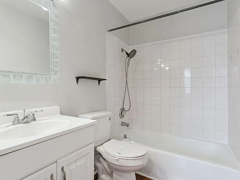 535 Verbena Ct — Photo 9