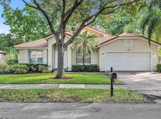 5650 NW 40th Ter, Pompano Beach, FL 33073