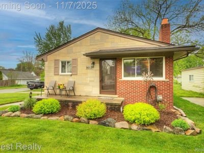 9013 Oporto St, Livonia, MI, 48150