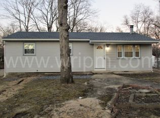 110 E Colton Ln, Williamstown, NJ 08094