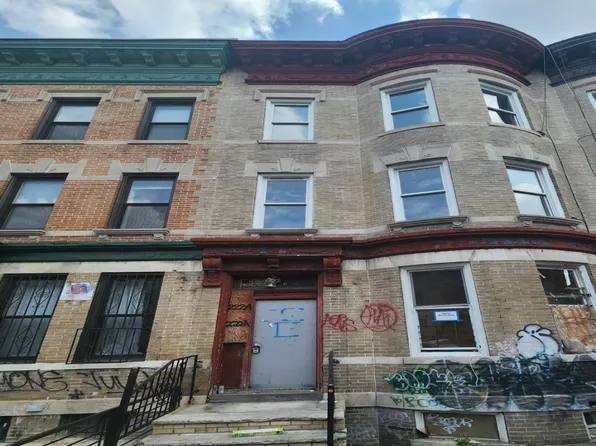 222A Schaefer St, Brooklyn, NY 11207