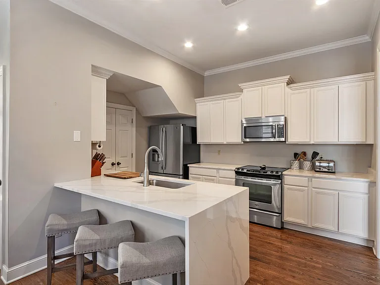 948 River Breeze Dr — Photo 11