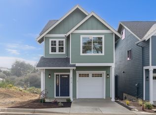 413 NW 5th St, Newport, OR