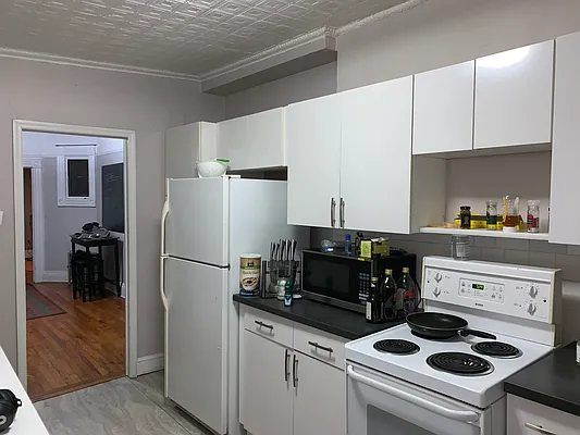 Rented by American Way Real Estate Inc | media 12