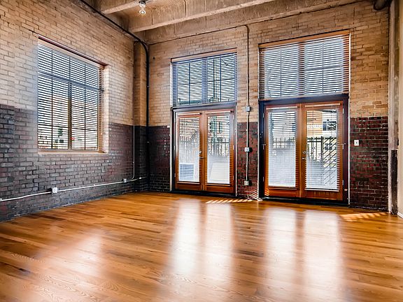 Newly refinished hardwoods!