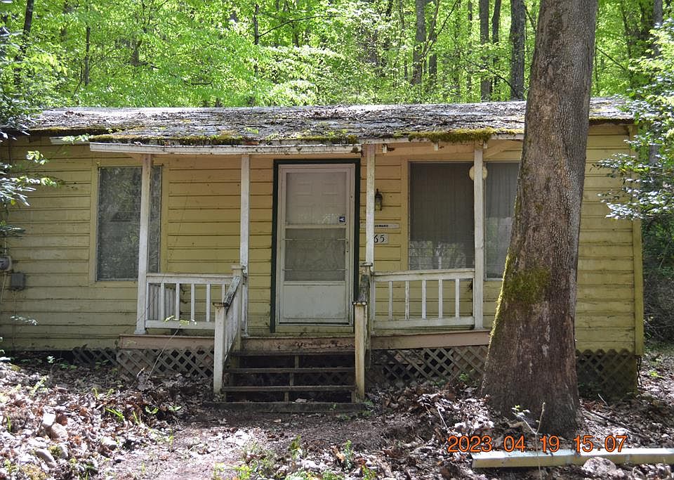 1st image of 165 Holly Ln