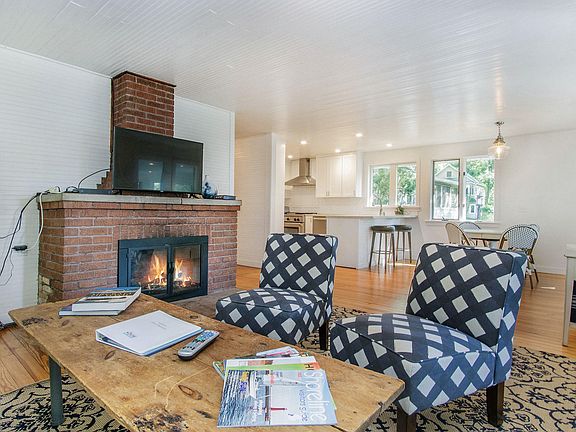 5th image of 4541 Hemlock Dr