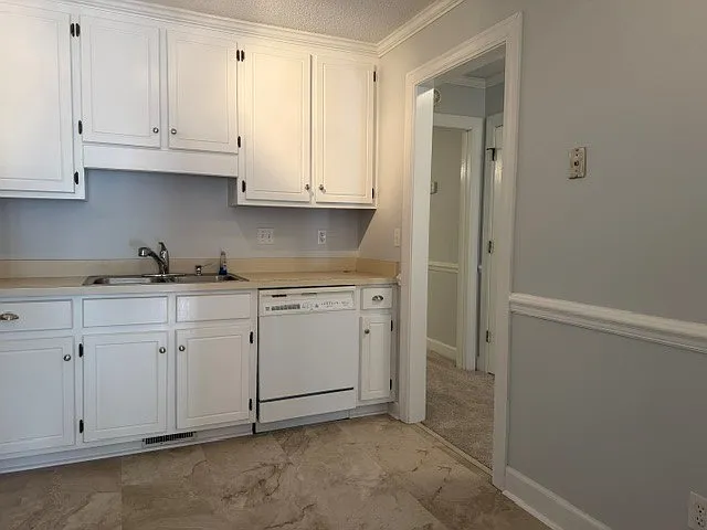 2 bed, 2.5 bath, 1234 sqft, $1,800 — Photo 3