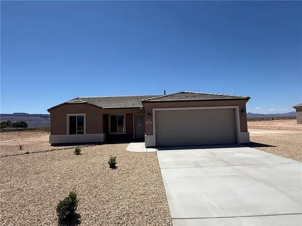 10667 S Black Mesa Drive, Yucca, AZ 86438
