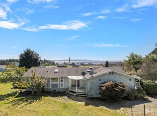 931 Windrose Dr, Coupeville, WA 98239