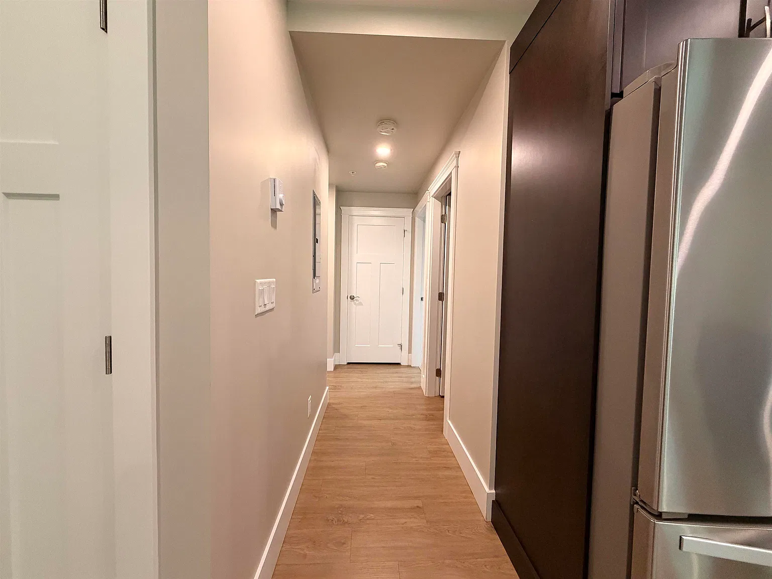2 bed, 900 sqft, $2,000 — Photo 4