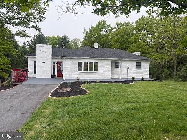 1st image of 357 Hunting Ridge Rd